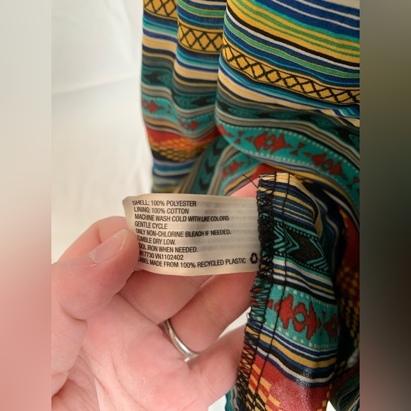 NWOT Colorful Striped Southwestern Aztec print dress size Large - Picture 5 of 5